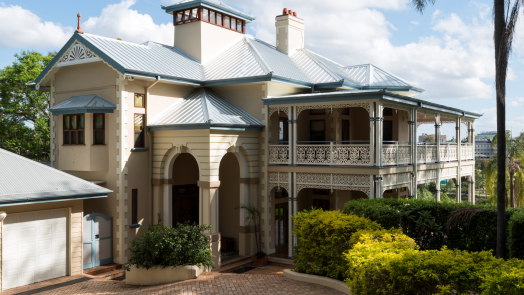 Nareke Manor Highgate Hill