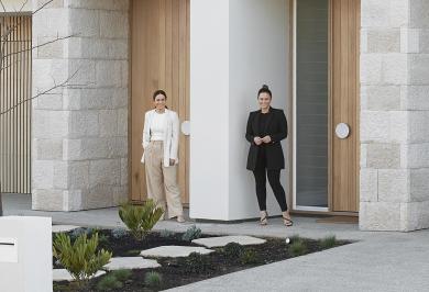 The Design Duo, Alisa and Lysandra