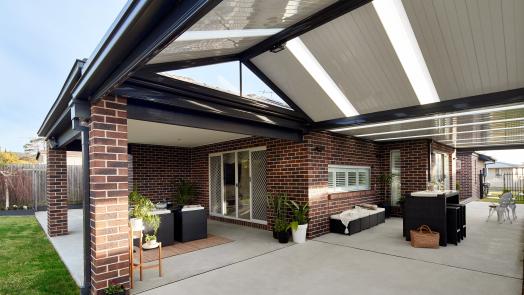 Pitched patio using FLATDEK®