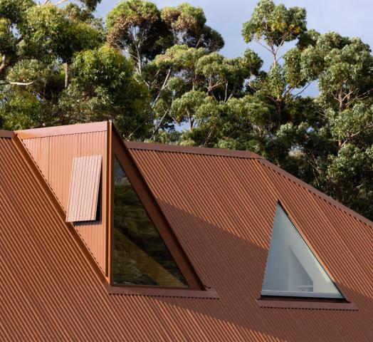 Practical Considerations When Choosing a Roof Colour Selecting the right shade involves more than visual preference. Several practical factors influence long-term satisfaction: Solar absorptance: Lighter colours generally reflect more heat, supporting thermal efficiency and comfort. This can be particularly beneficial in northern states or sun-exposed sites. Architectural harmony: Roof colours should work in harmony with wall cladding, fascia, and the broader streetscape. Neutral tones can unify diver