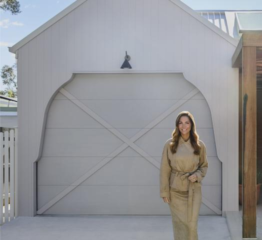 Three Birds House 18 Front Garage